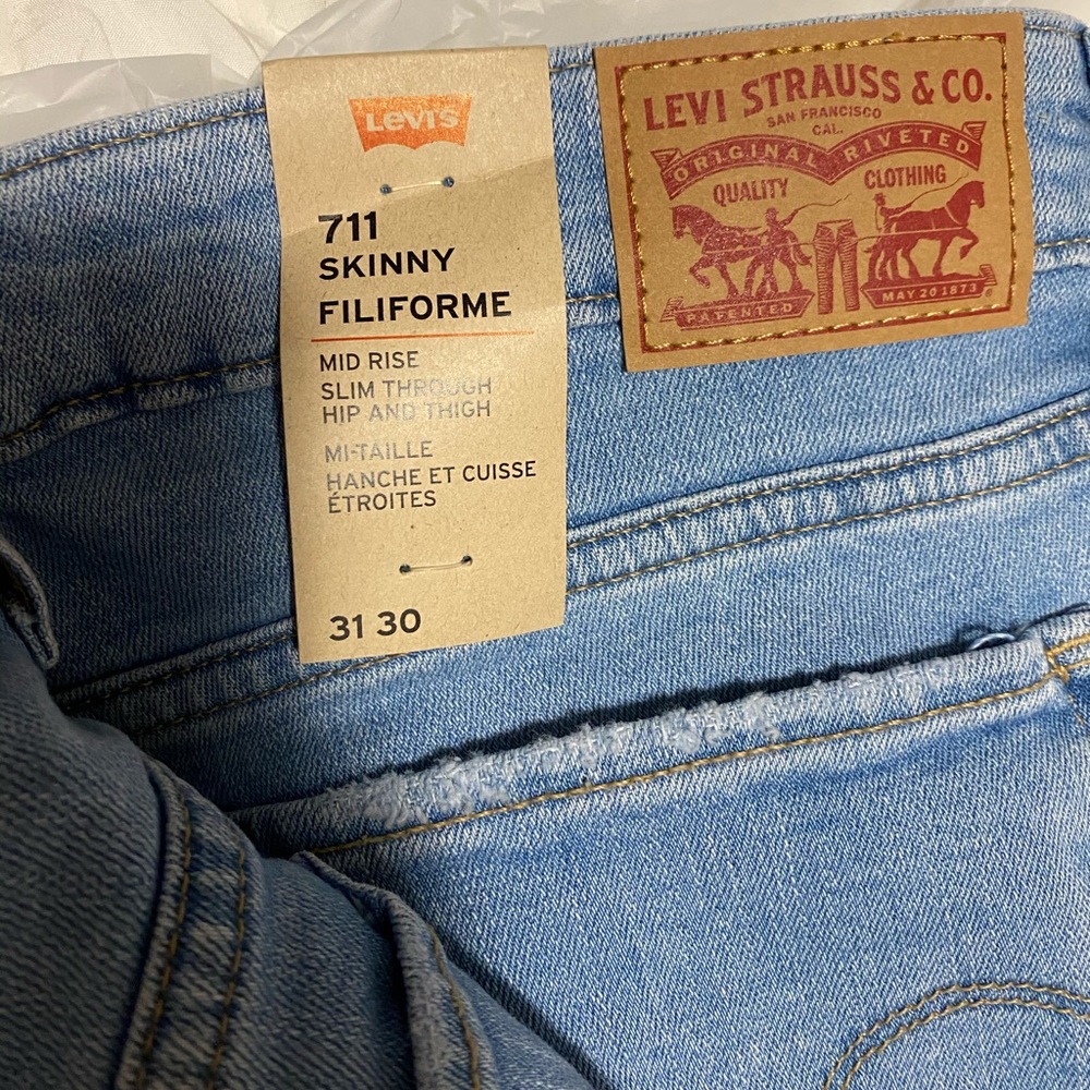 LEVIS 711 Skinny Jeans